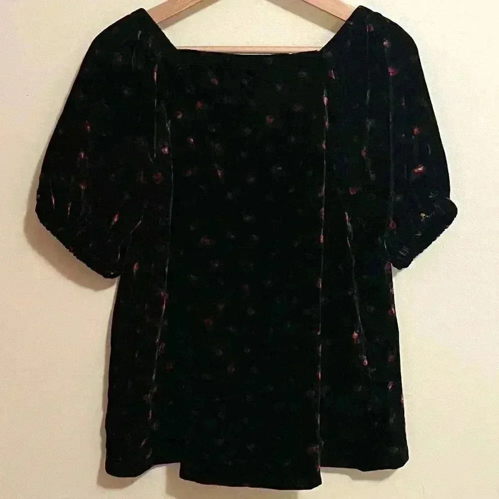 NWT LOFT Floral Velvet Puff Sleeve Blouse